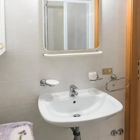 Marcelli, Trilocale Con Portico A 250mt Dal Mare - M255 Lejlighed *